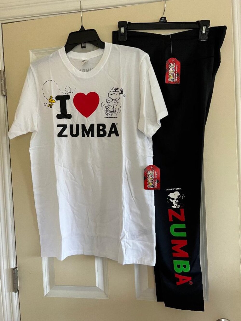 Zumba Wear Peanuts Leggings & T-Shirt